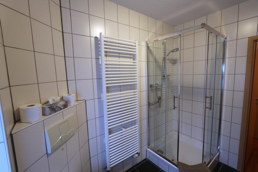 קרפלד Nadines Ferienwohnung מראה חיצוני תמונה