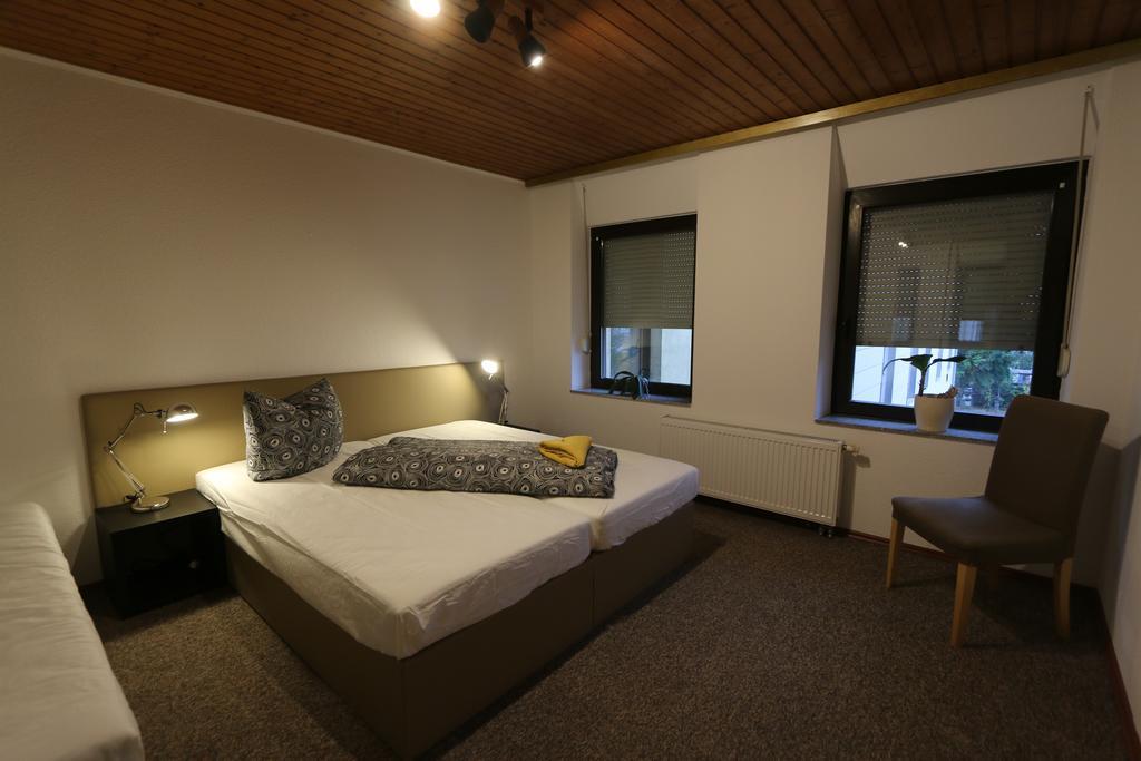 קרפלד Nadines Ferienwohnung מראה חיצוני תמונה