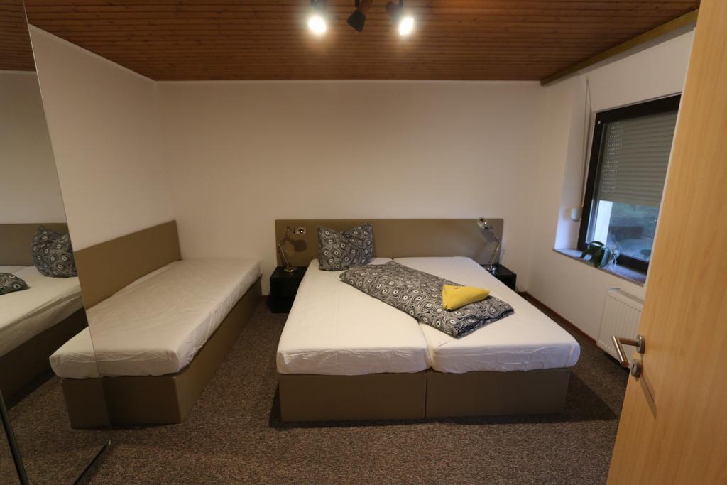 קרפלד Nadines Ferienwohnung מראה חיצוני תמונה